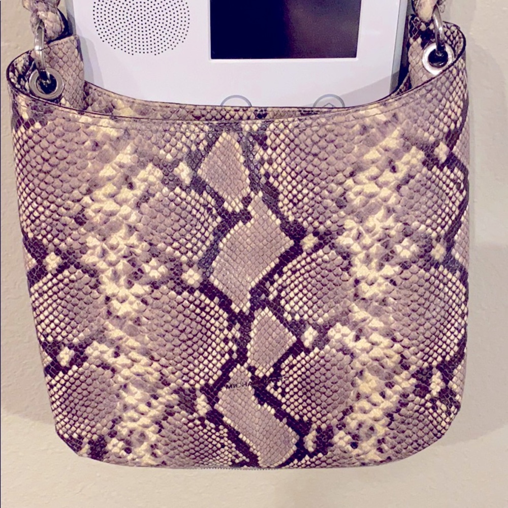 Michael Kors Isabel Shoulder Bag
Embossed Leather